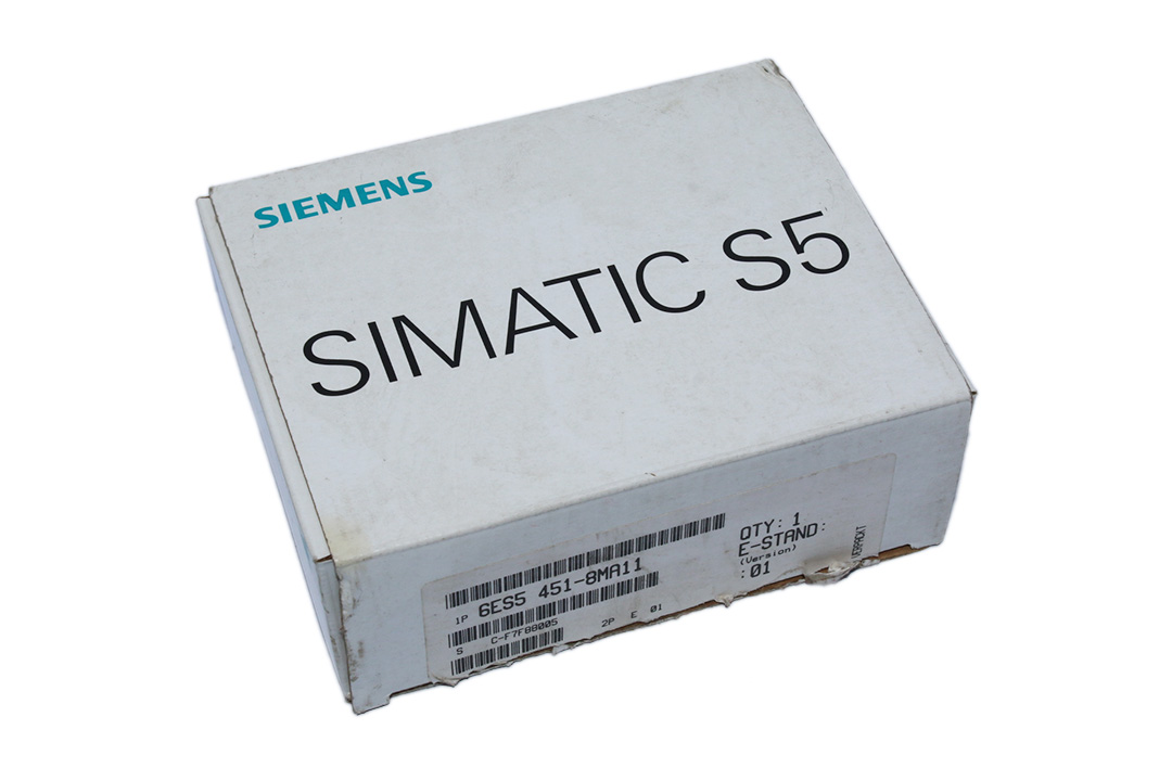 SIEMENS 6ES5451-8MA11 Digital Output Module