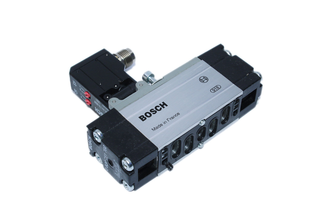 BOSCH 0 820 051 702 SOLENOID VALVE