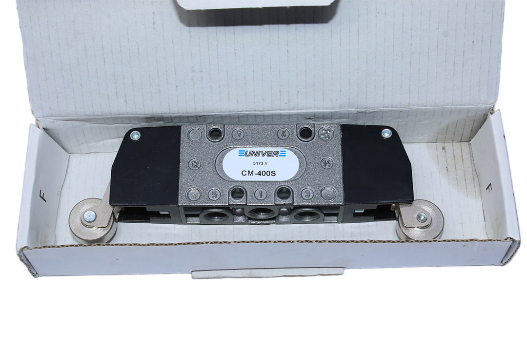 UNIVER CM-400S ROLLER LEVER