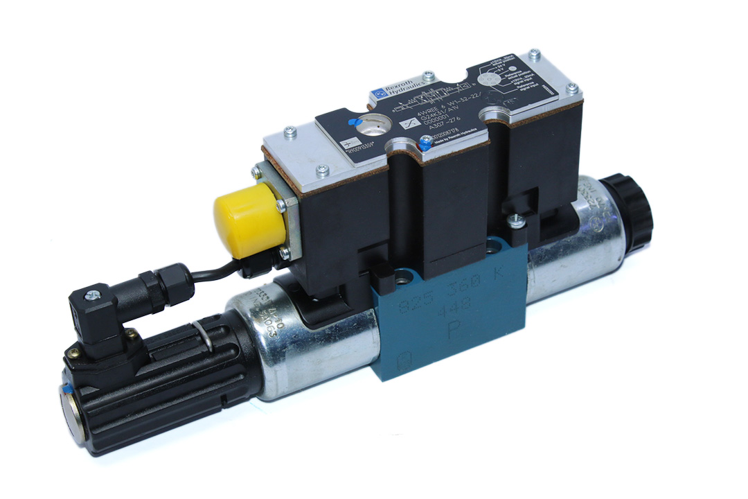 REXROTH R900913359 Proportional directional valve 4WREE6W1-32-22/G24K31/A1V