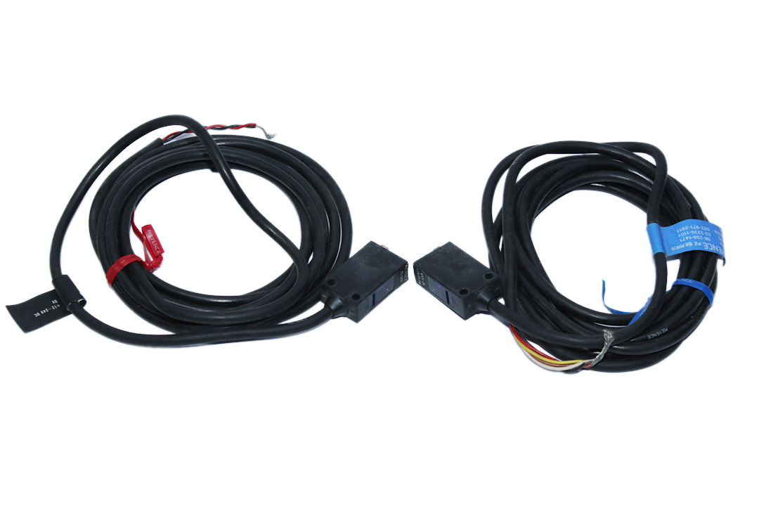KEYENCE PZ-51L Built-in amplifier photoelectric sensors