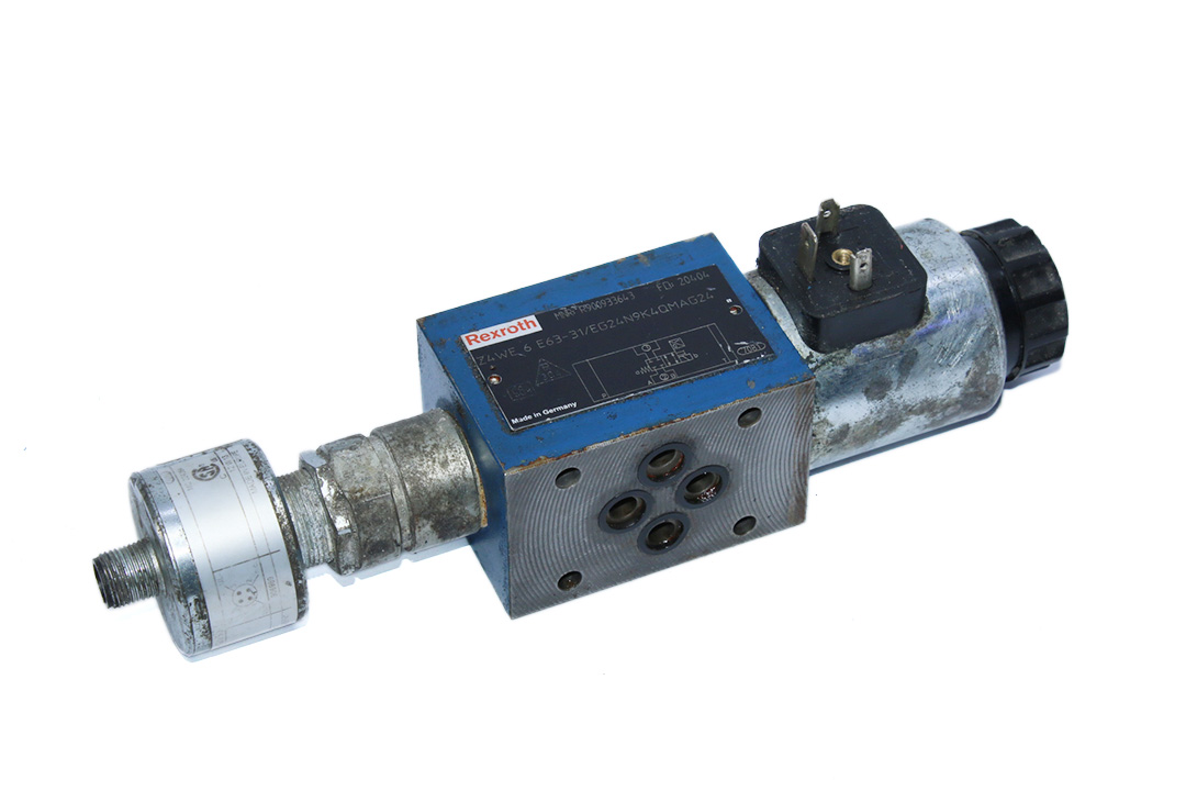 REXROTH R900933643 DIRECTIONAL SPOOL VALVE Z4WE 6 E63-31/EG24N9K4QMAG24
