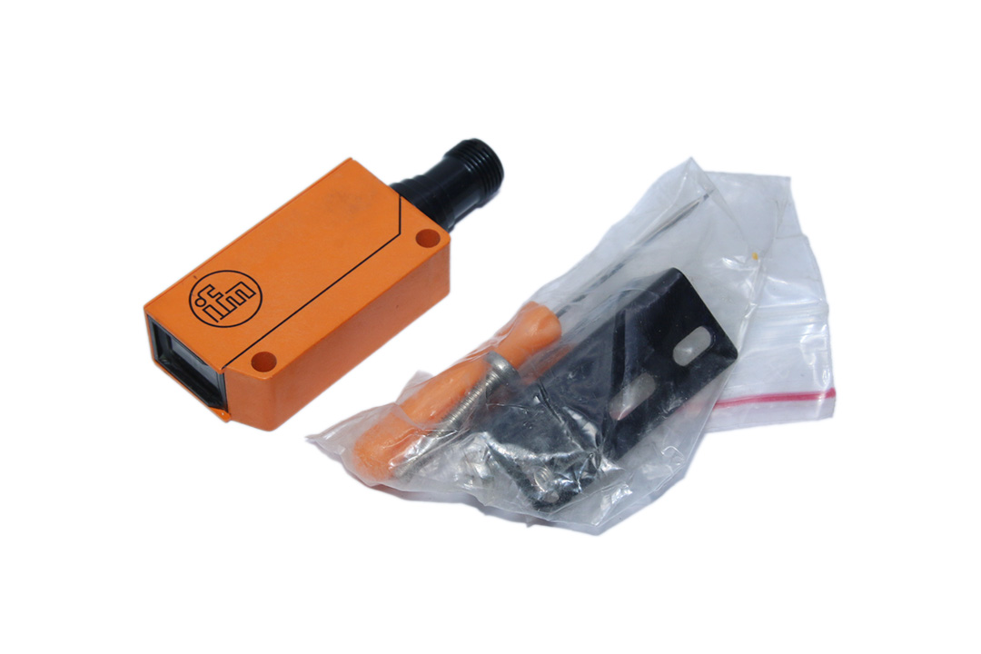 IFM OU5035 DIFFUSE REFLECTION SENSOR OUT-DPKG/US-100-DPO