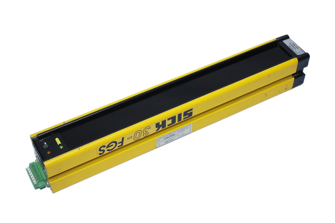SICK Upgrade kit FGS to deTec4 Core 30/300 Safety light curtains: Upgrade kit FGS to deTec4 Core 1076732