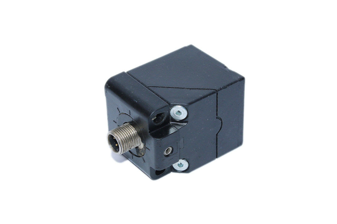 BALLUFF BES Q40KFU-PAC15A-S04G Inductive proximity switches and proximity sensors BES022K