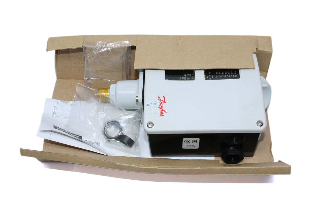 DANFOSS 017-520366 PRESSURE SWITCH RT116