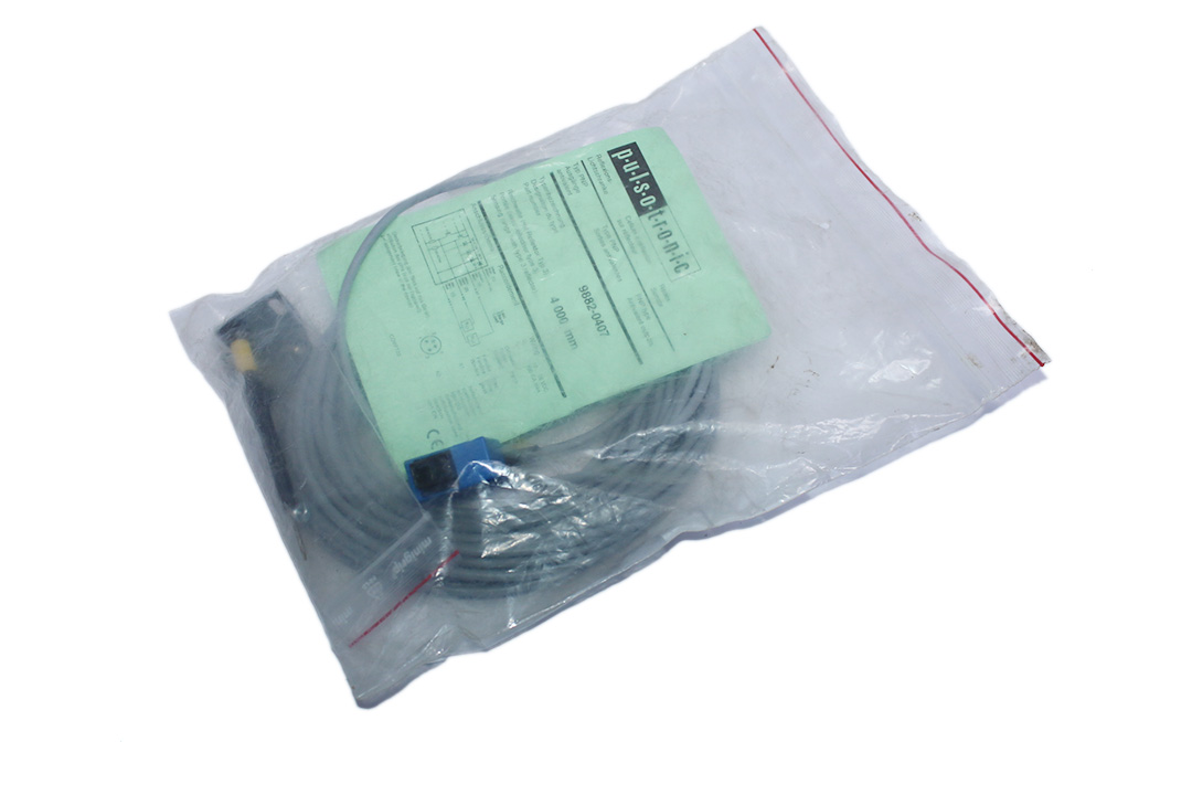 PULSOTRONIC 9882-0407 retro-reflective sensor