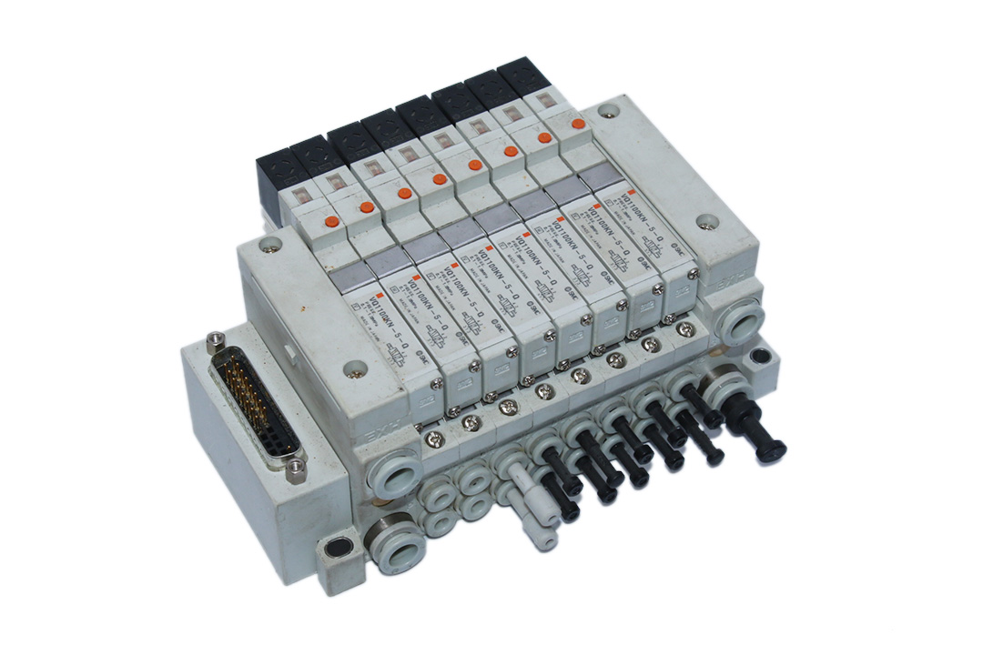 SMC VQ1100KN-5-Q PNEUMATIC MANIFOLD BLOCK