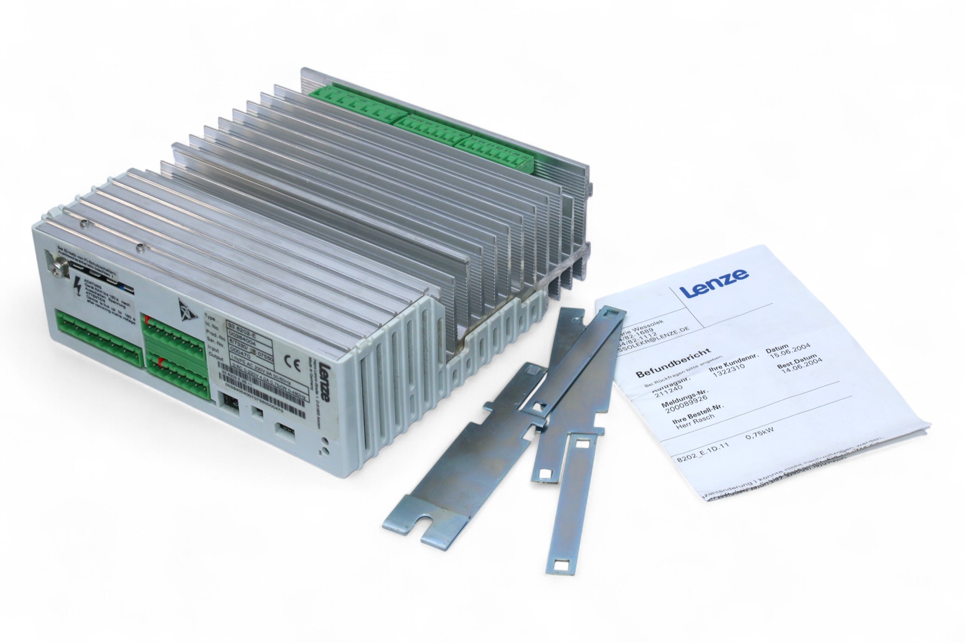 LENZE 33.8202-E FREQUENCY INVERTER 00384004 (0.75 KW)