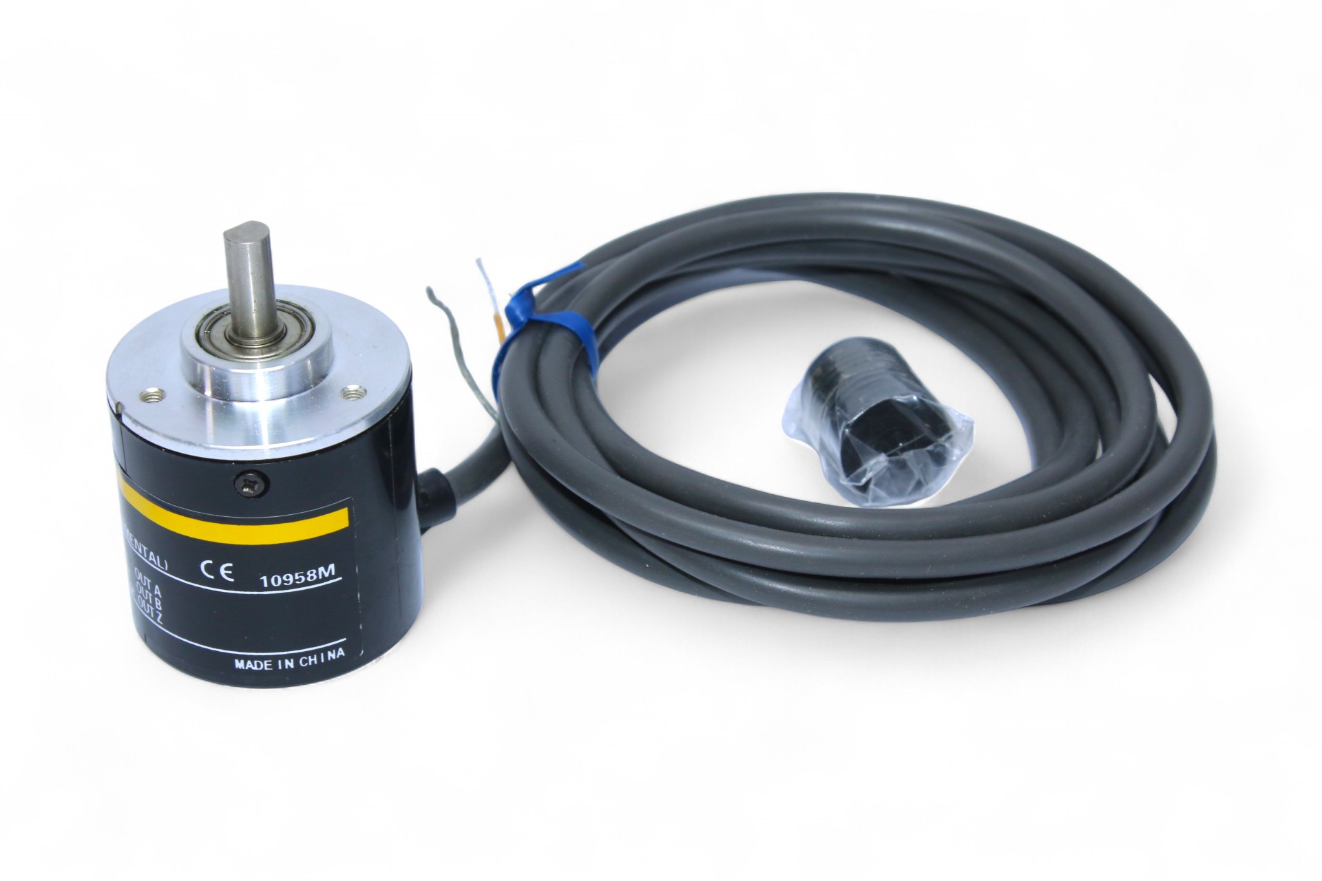 OMRON E6B2-CWZ6C ROTARY ENCODER 2000 P/R