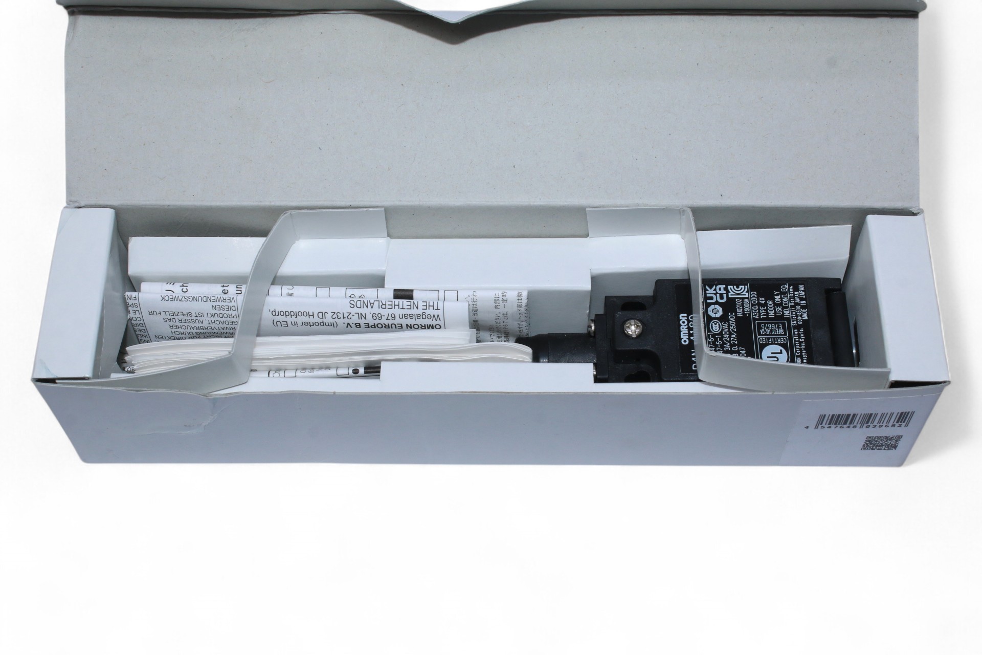 OMRON D4N-4180 LIMIT SWITCH