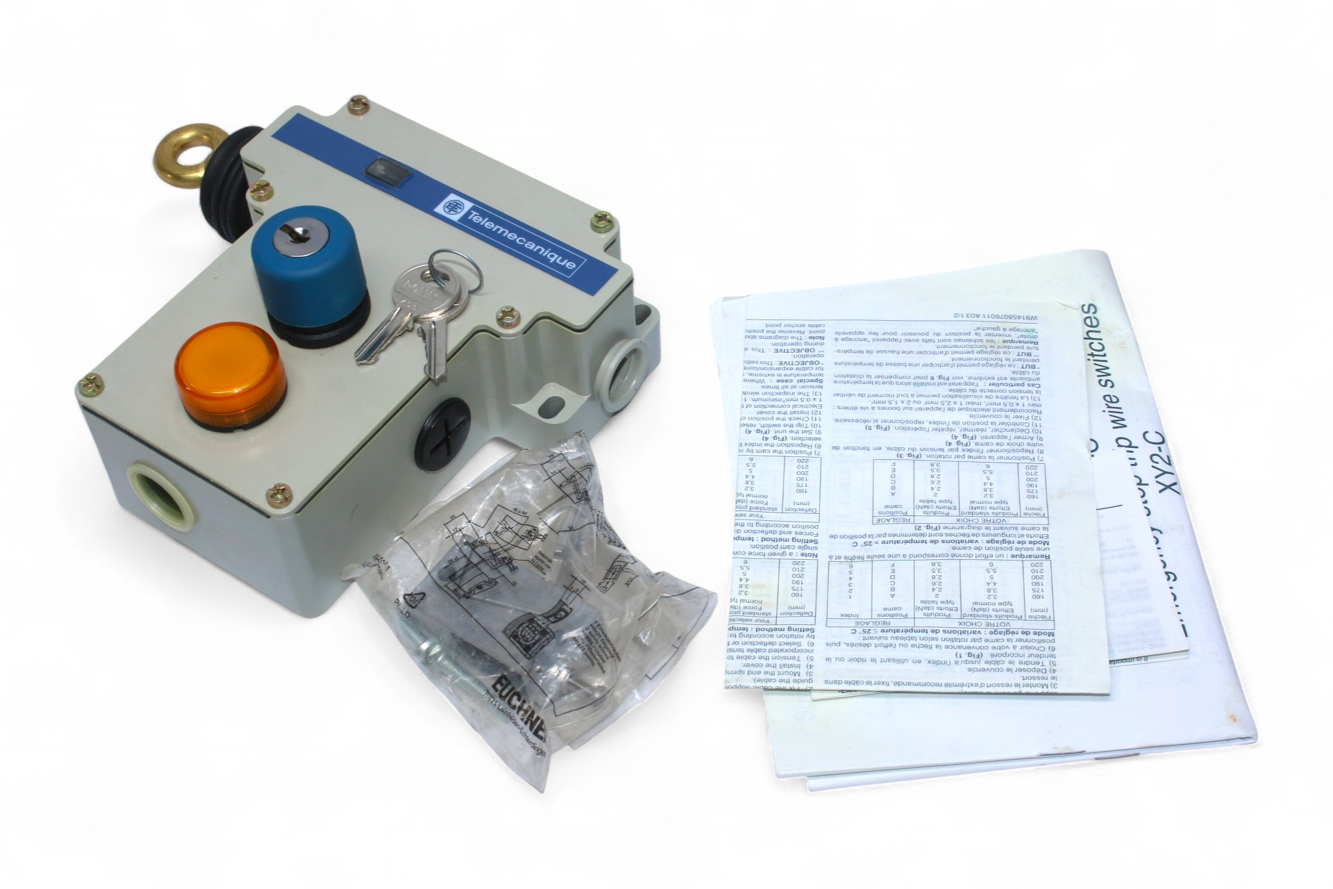 TELEMECANIQUE XY2 CE2D596 ROPE PULL SWITCH