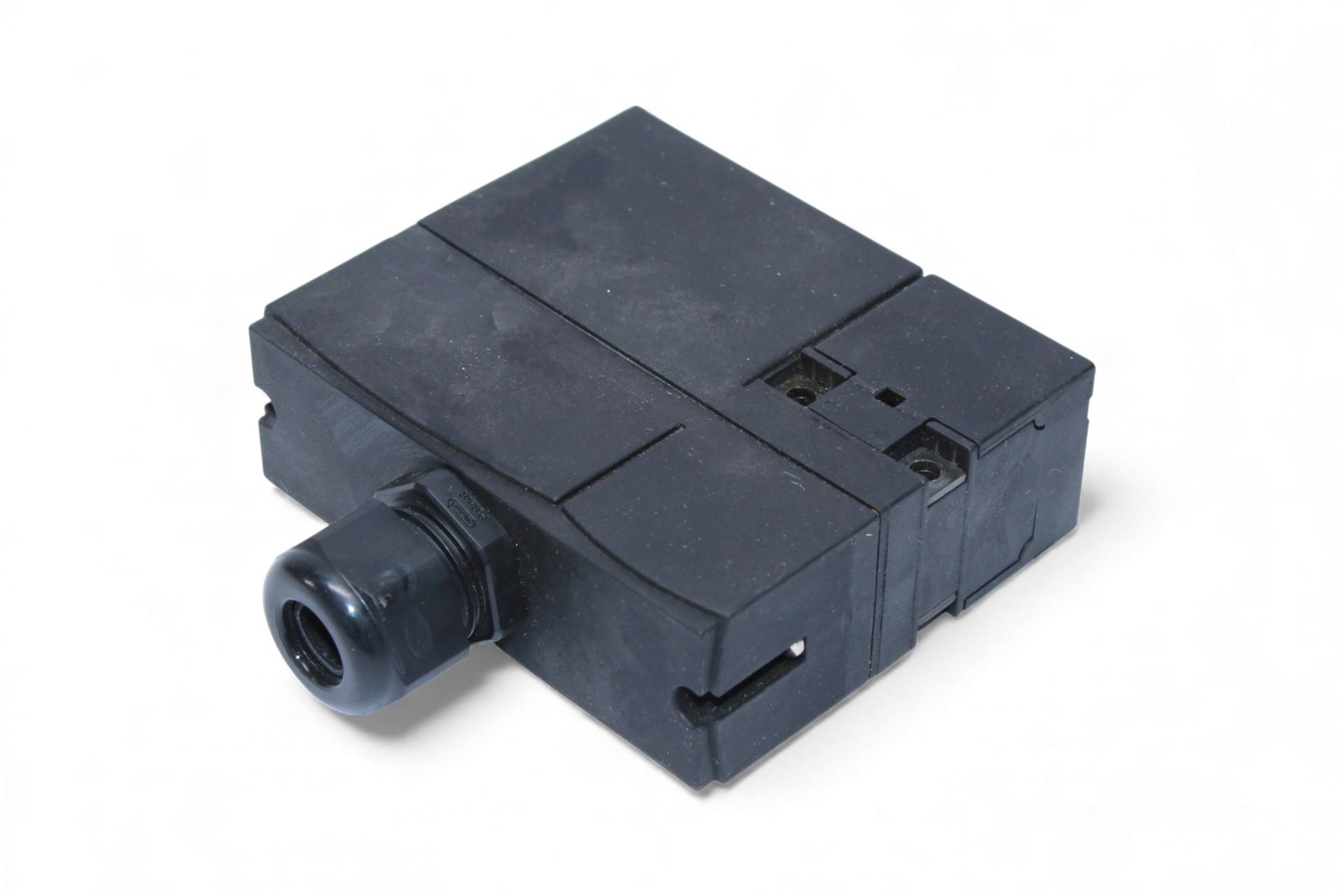 SCHMERSAL AZM 170SK-11/11ZRKA 24VAC/DC SAFETY SWITCH 101182692