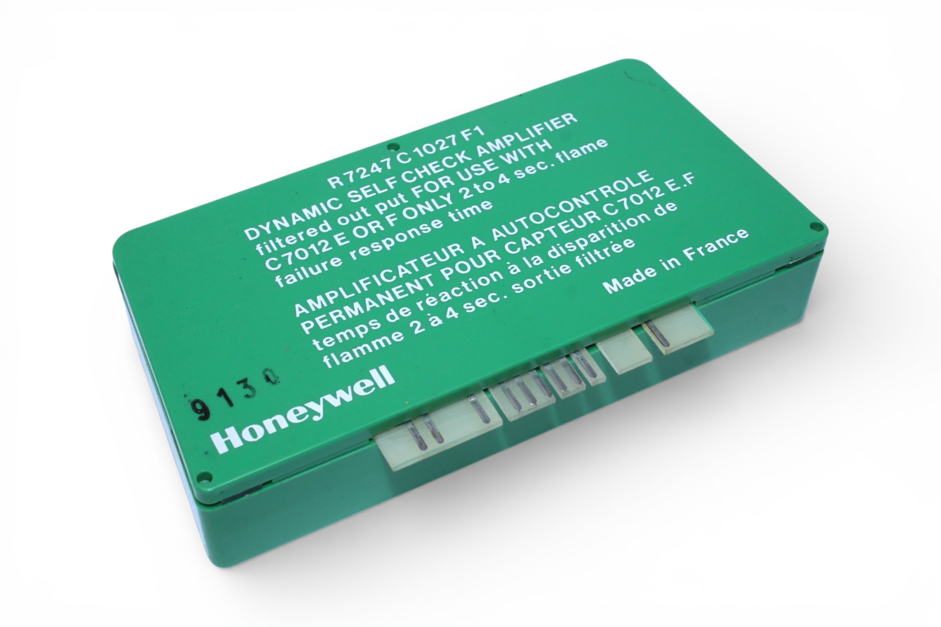 HONEYWELL R7247 C 1027 F1 FLAME CONTROL