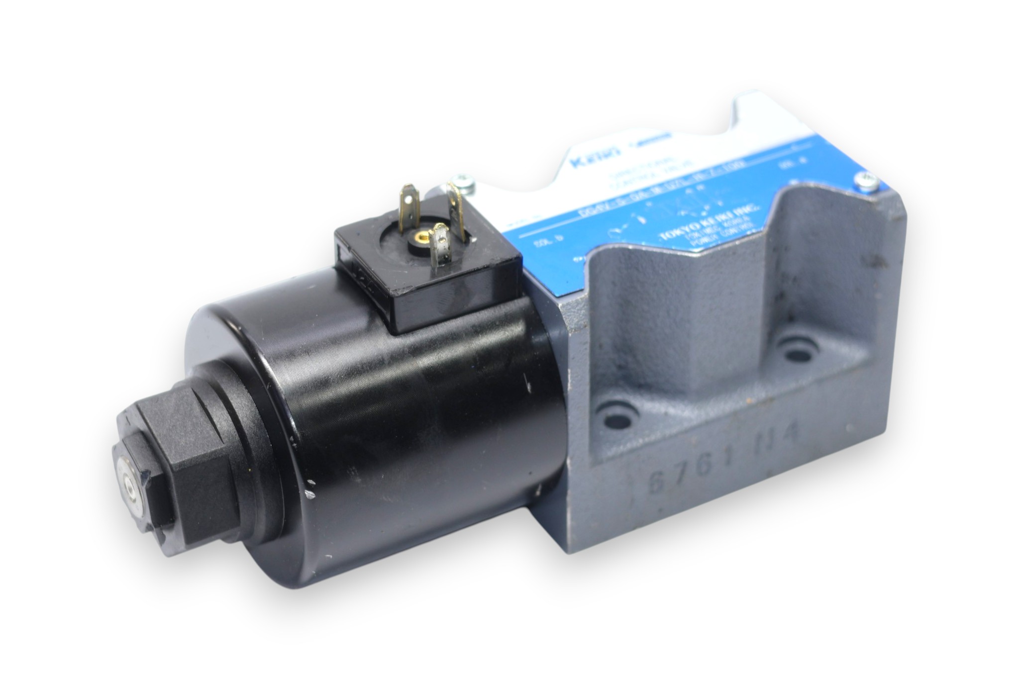 TOKYO KEIKI DG4V-5-0A-M-U7L-H-7-100 DIRECTIONAL CONTROL VALVE